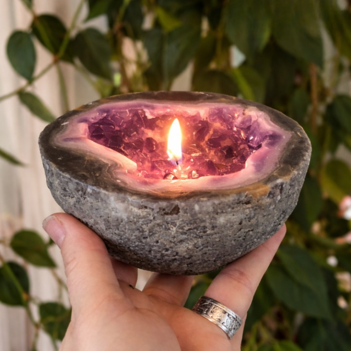 Crystal Agate Candle – Natural Stone Design