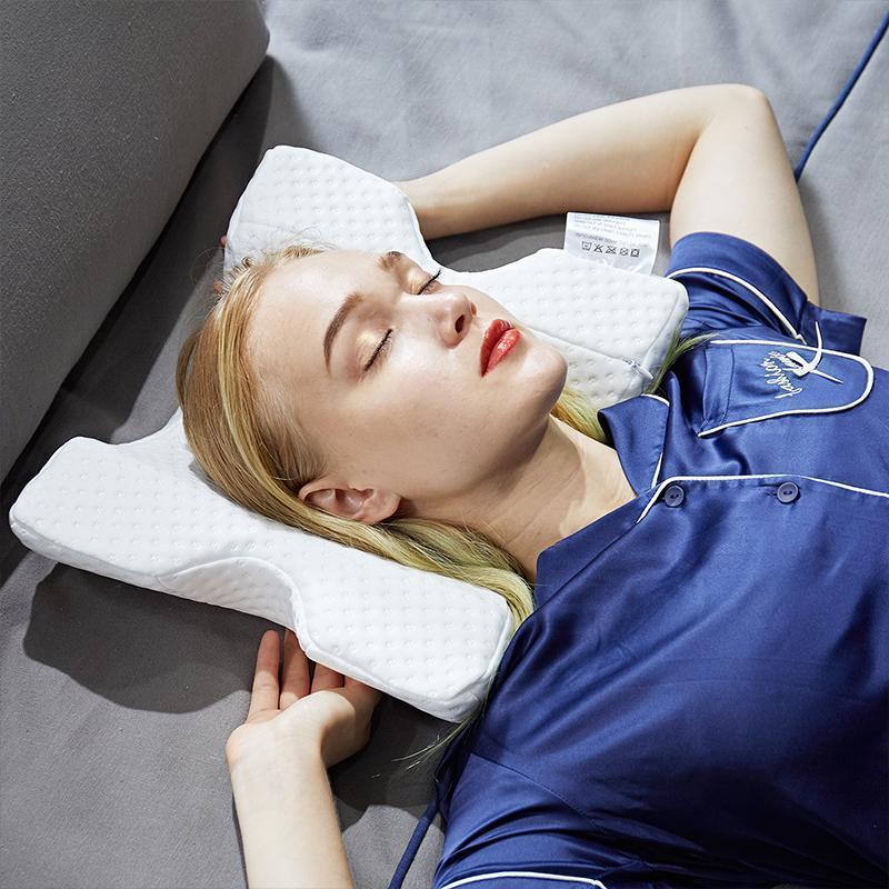 Ergonomic Cuddle Pillow for Side Sleepers