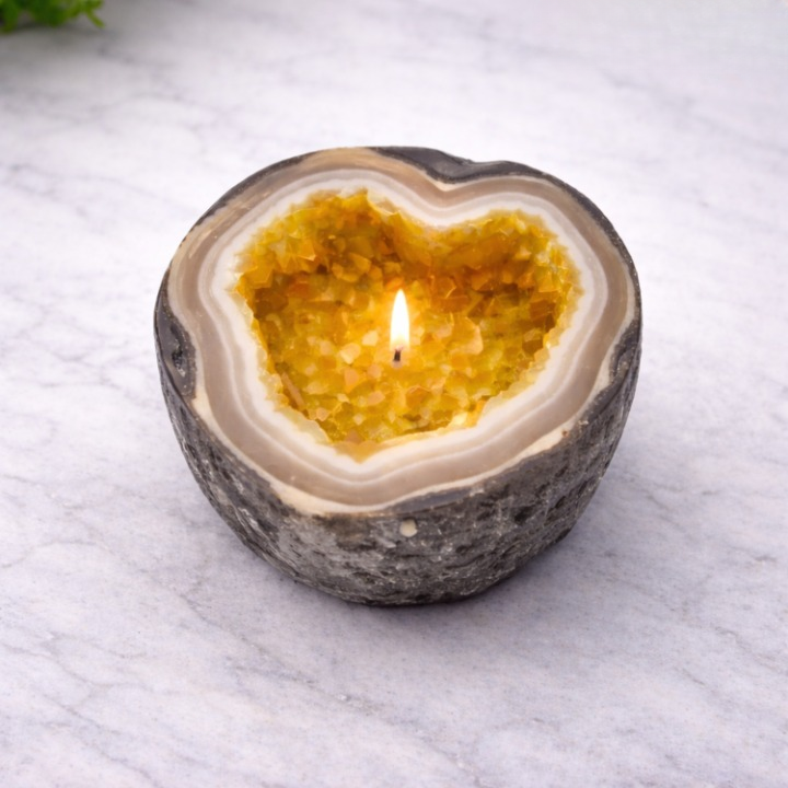 Crystal Agate Candle – Natural Stone Design Yellow (solar energy)