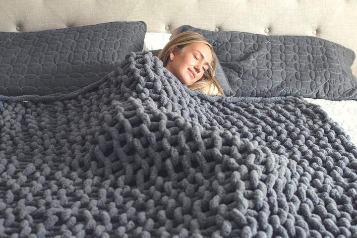 Chunky Knit Throw Blanket – Soft Cotton Weave