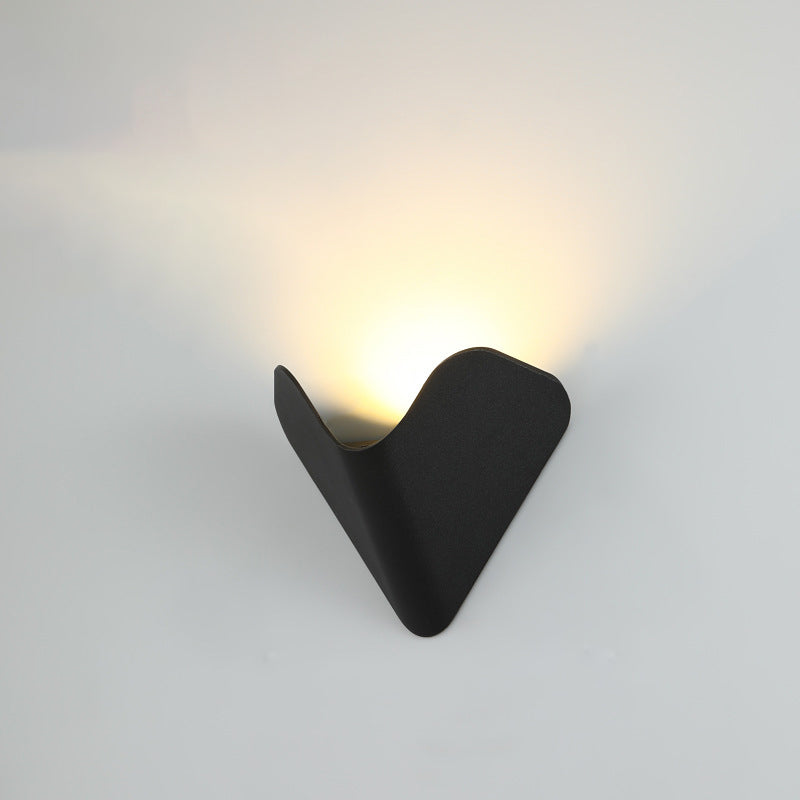 Modern LED Wall Sconce with Curved Design