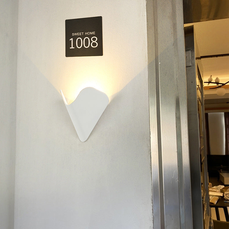 Modern LED Wall Sconce with Curved Design
