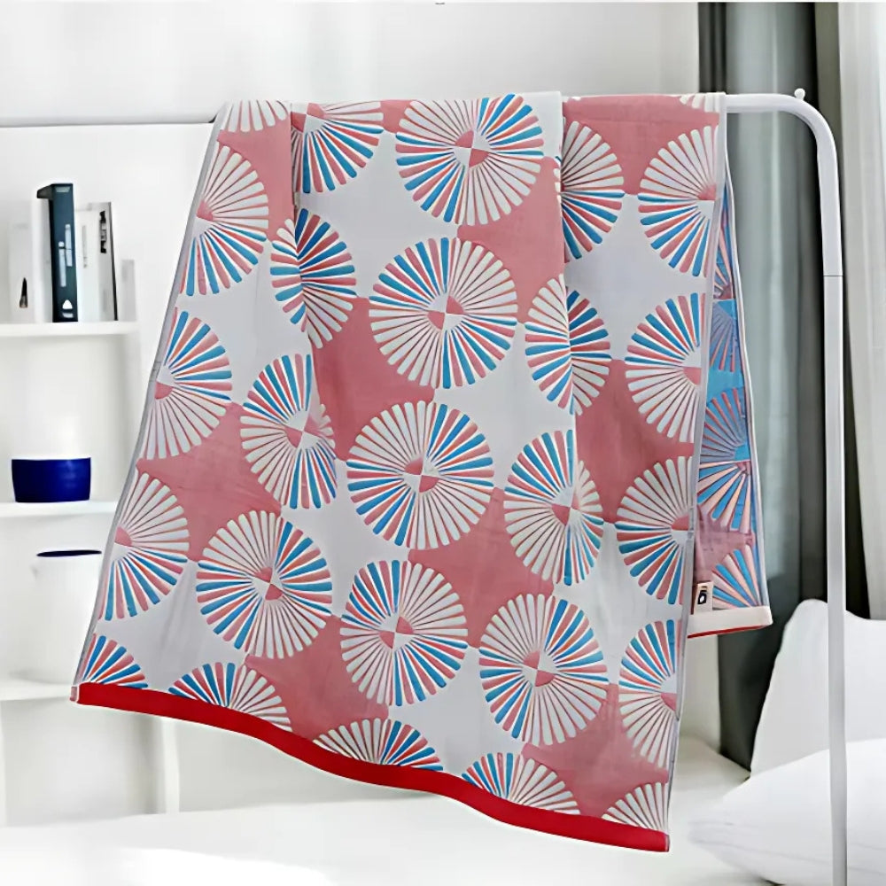 Dahlia Blossom Cotton Bath Towel with Jacquard Pattern Pink