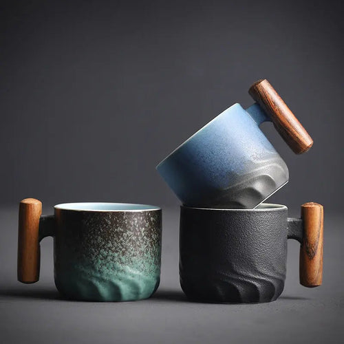 Ceramic Coffee Mug with Wood Handle – Handcrafted Design Complete Set