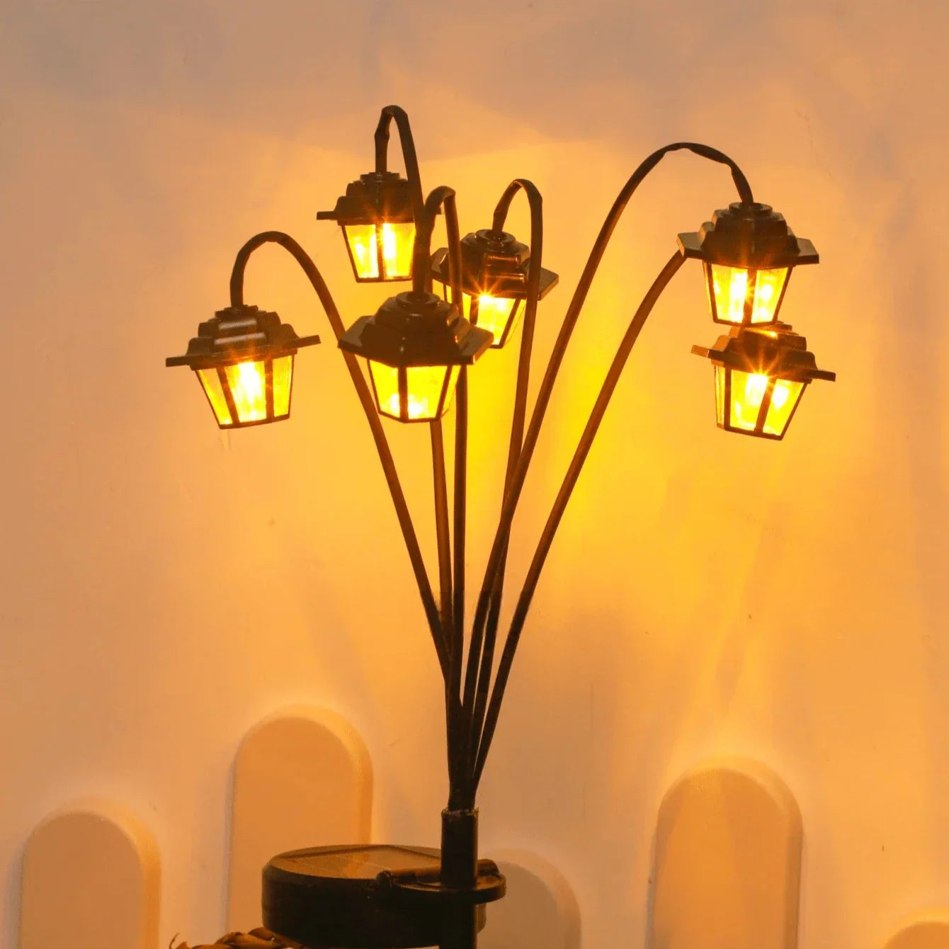 Retro Solar Garden Lantern with 6 LED Lights