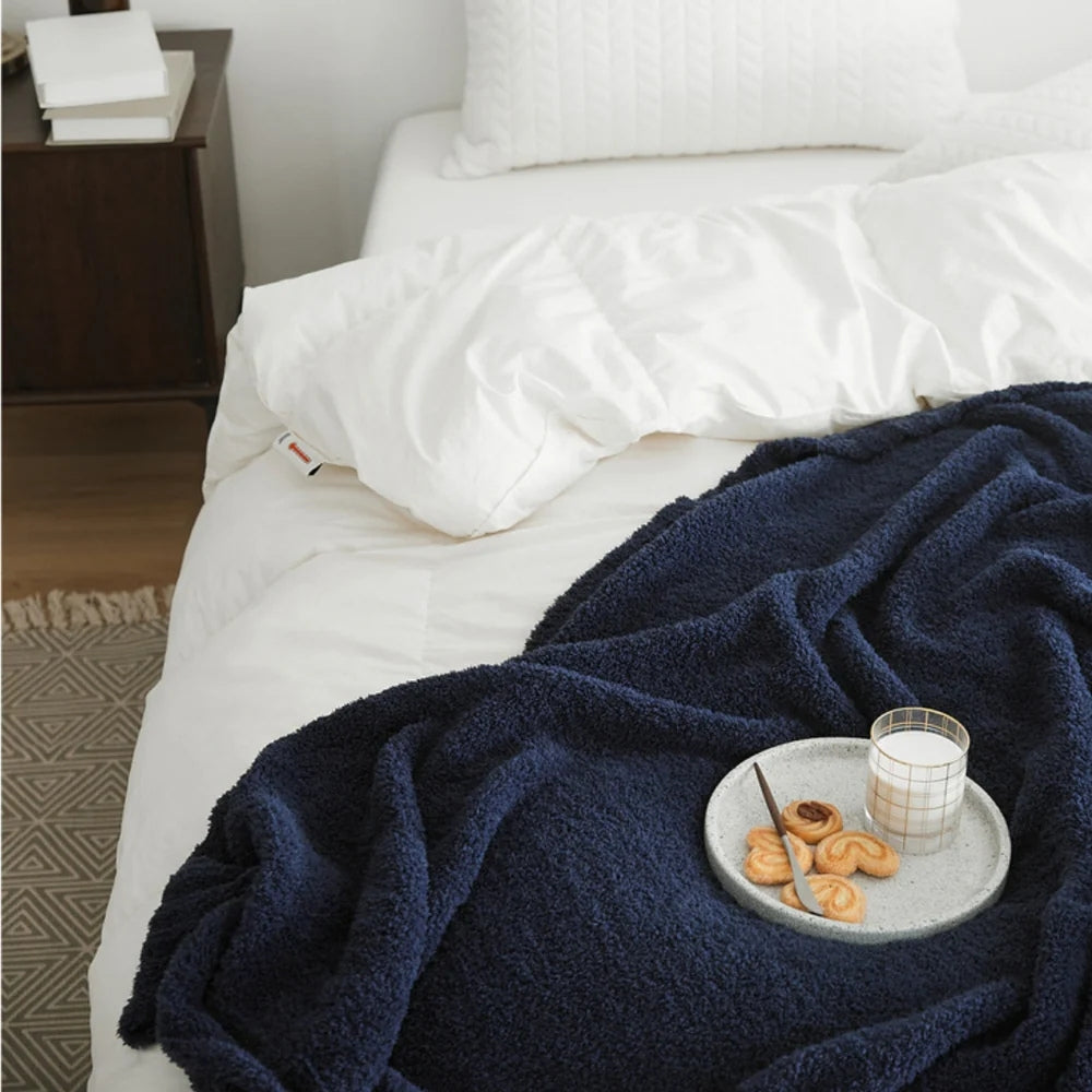 Minimalist Knit Throw Blanket - Ultra Soft Microfiber
