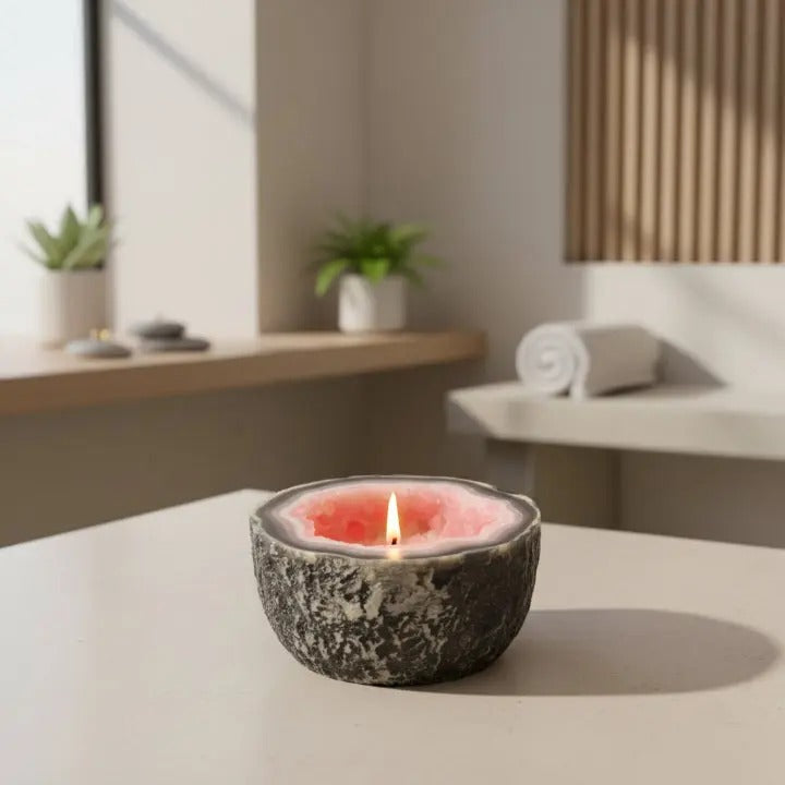 Crystal-Inspired Candle Bowl with Natural Agate Design