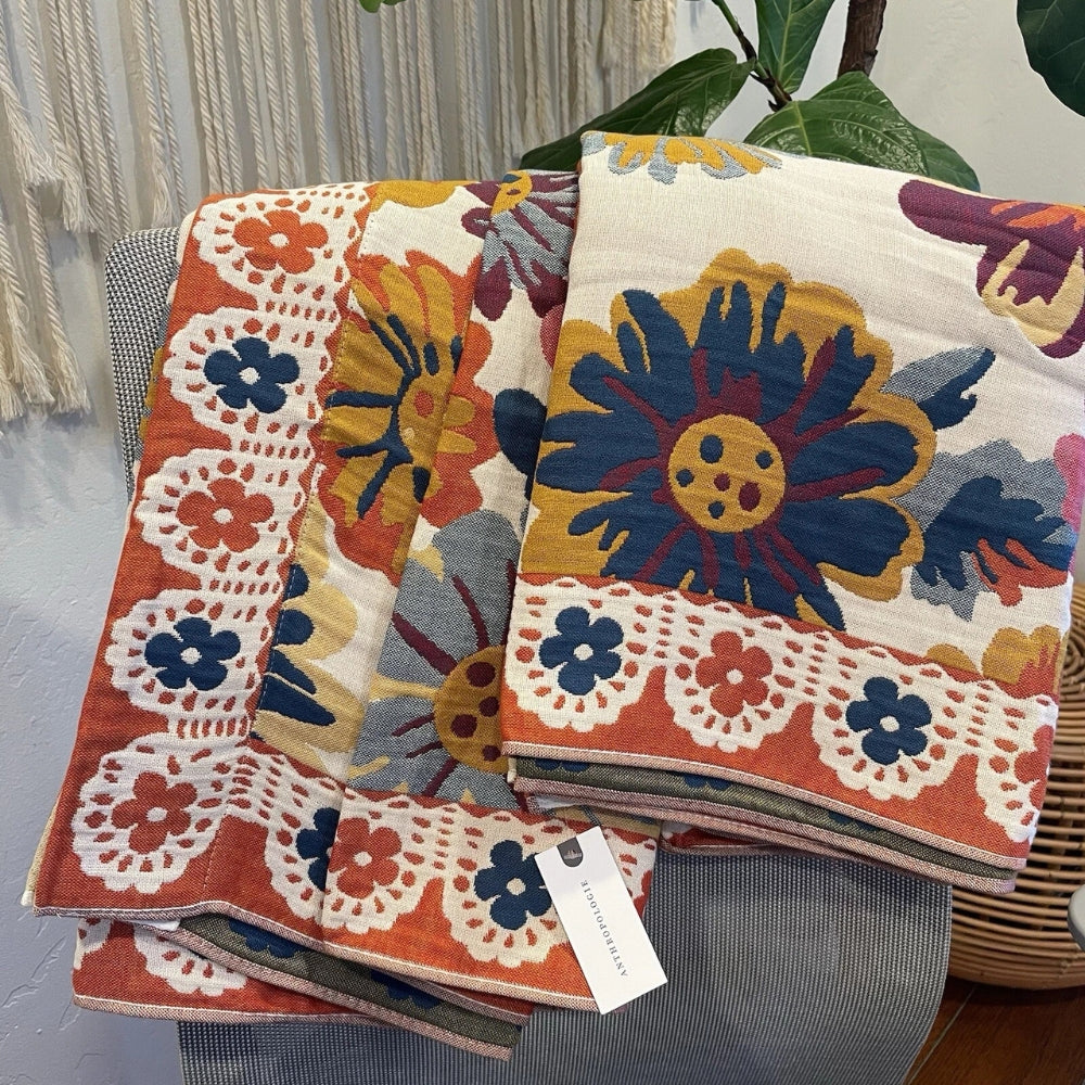Floral Cotton Bath Towel – Reversible & Quick-Drying