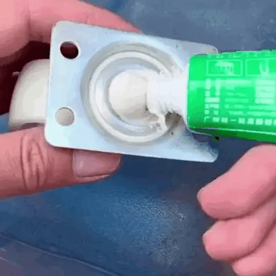 Nail-Free Multi-Surface Adhesive - Damage-Free Wall Mounting