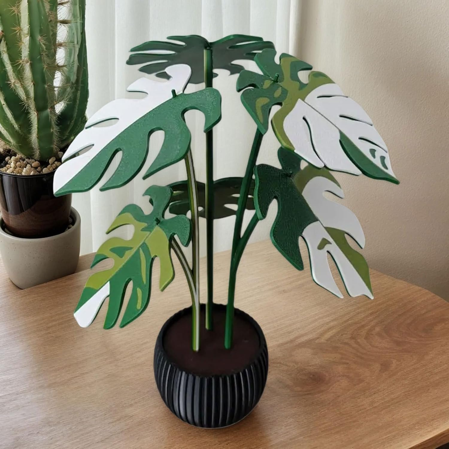 Coaster with Artificial Monstera Plant – Surface Protection with a Decorative Accent