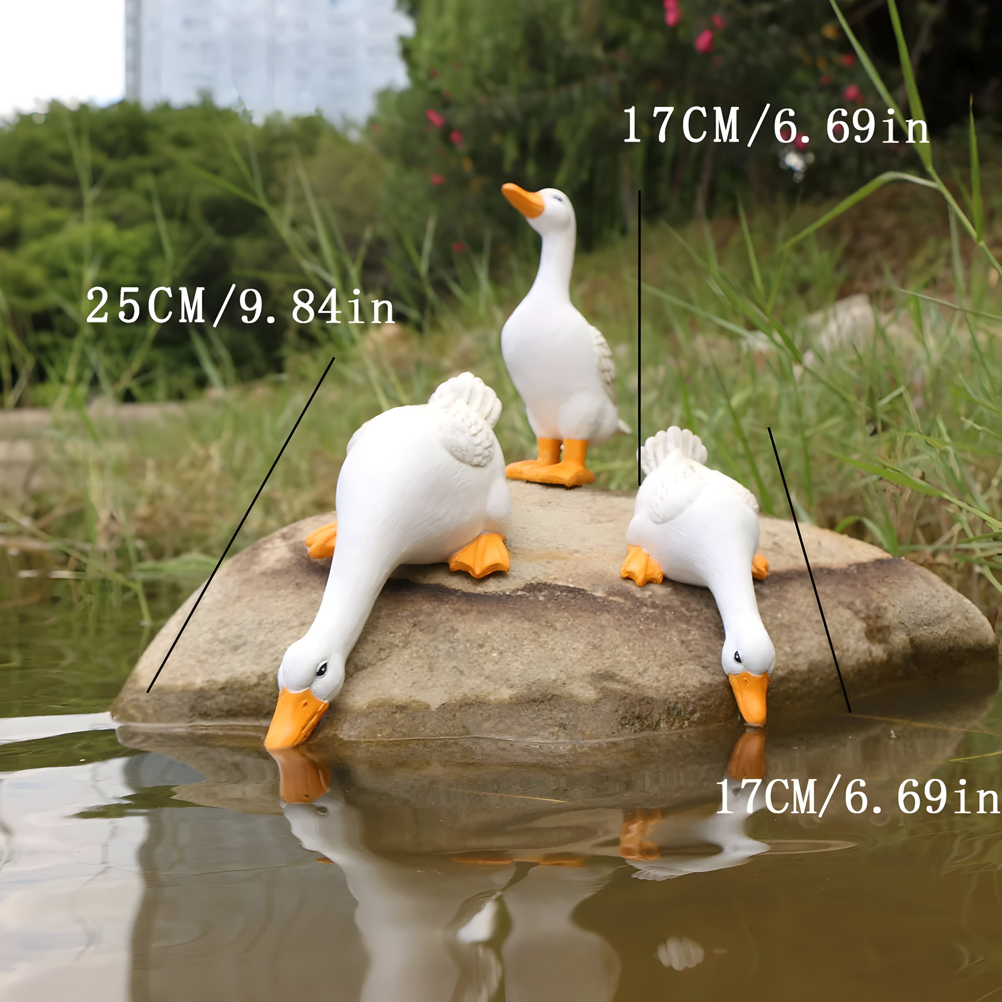 Farmhouse Style Duck Sculpture with Detailed Feathers