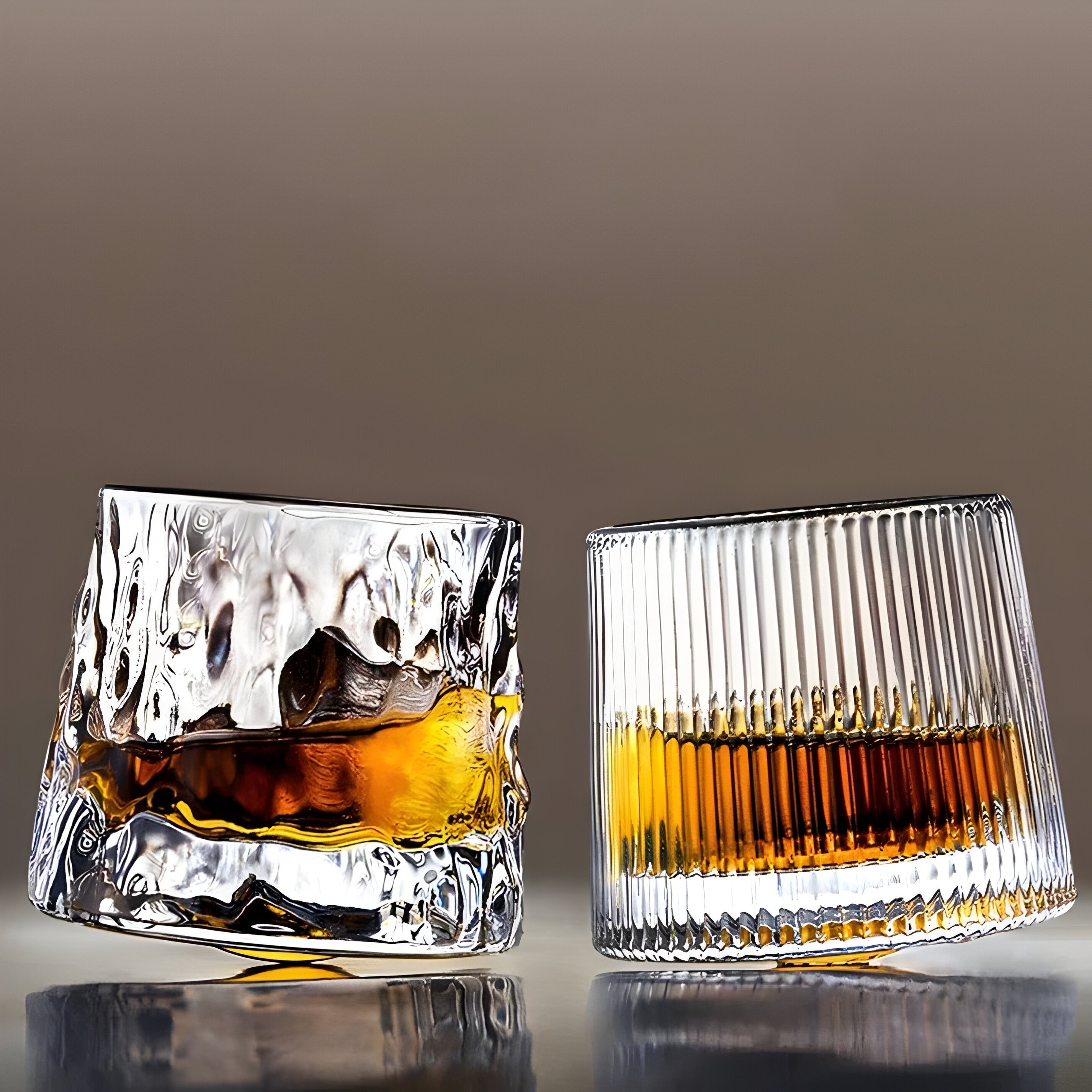Rotating Whiskey Glass with 360° Spin Function